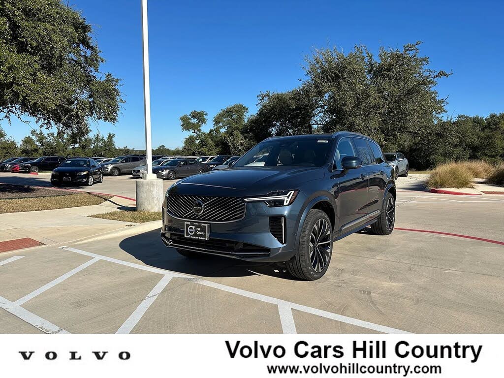 2026 Volvo XC90 B5 Plus 7-Passenger AWD