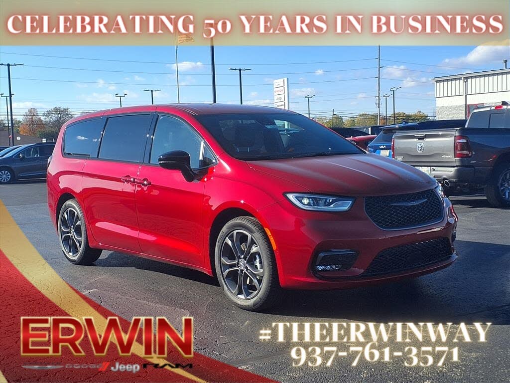 2026 Chrysler Pacifica Select FWD