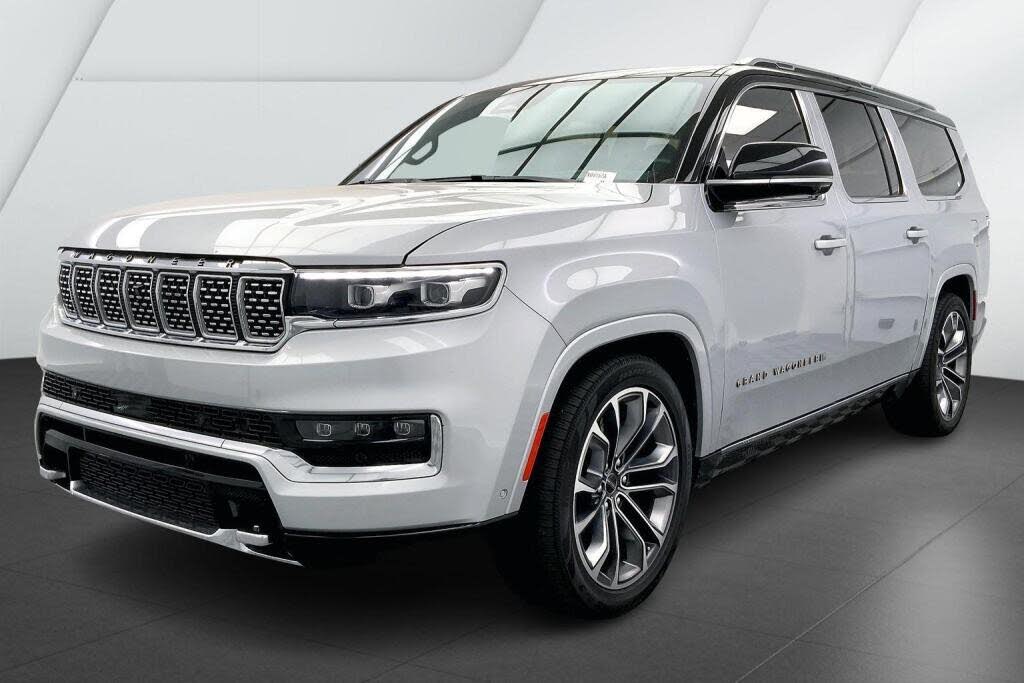 2023 Jeep Grand Wagoneer L Series III 4WD