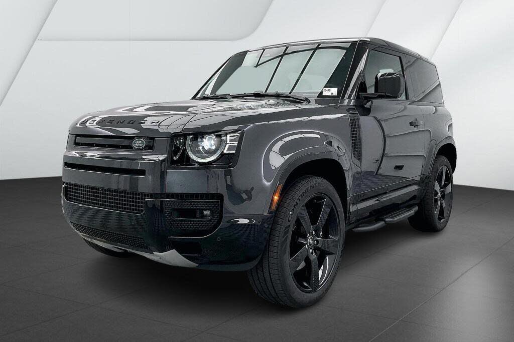 2025 Land Rover Defender 90 V8 AWD