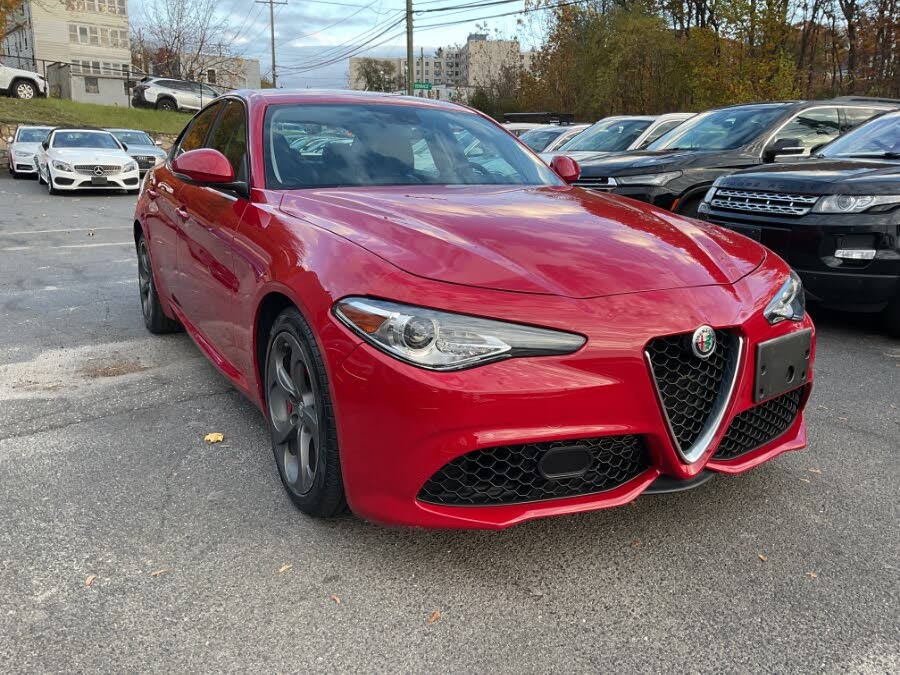 2018 Alfa Romeo Giulia Sport AWD