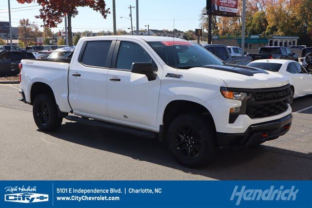 2023 Chevrolet Silverado 1500 Custom Trail Boss Crew Cab 4WD