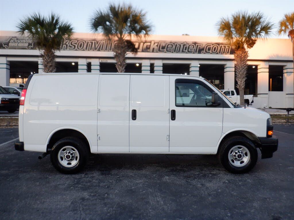 2023 GMC Savana Cargo 2500 RWD