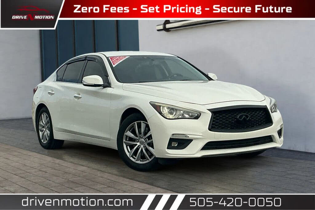 2018 INFINITI Q50 2.0t Pure RWD