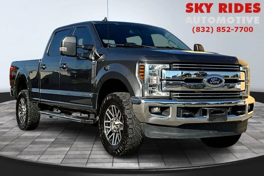 2019 Ford F-250 Super Duty Lariat Crew Cab 4WD
