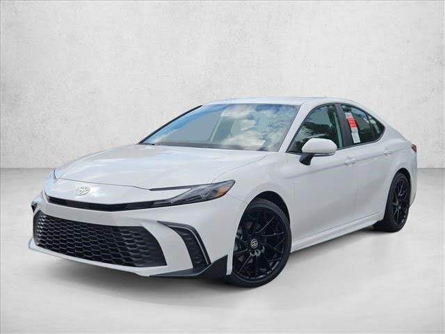 2026 Toyota Camry SE FWD