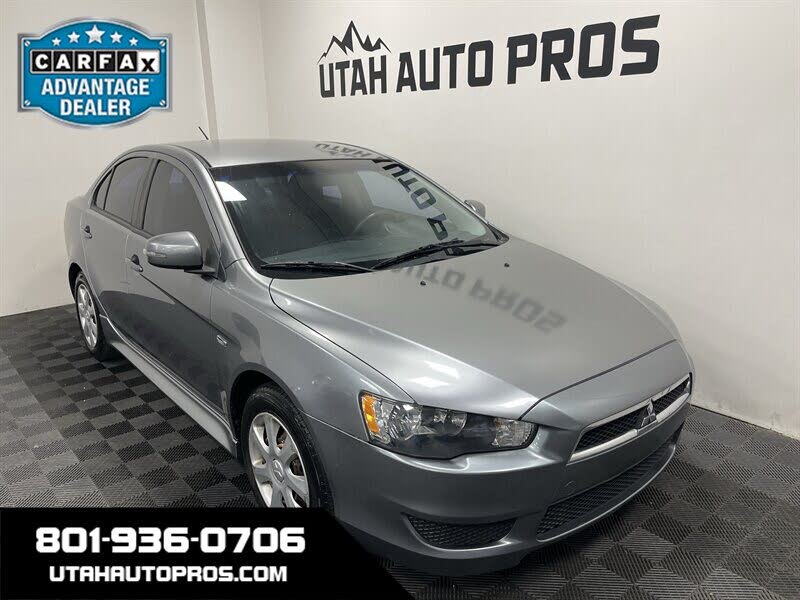 2015 Mitsubishi Lancer ES FWD