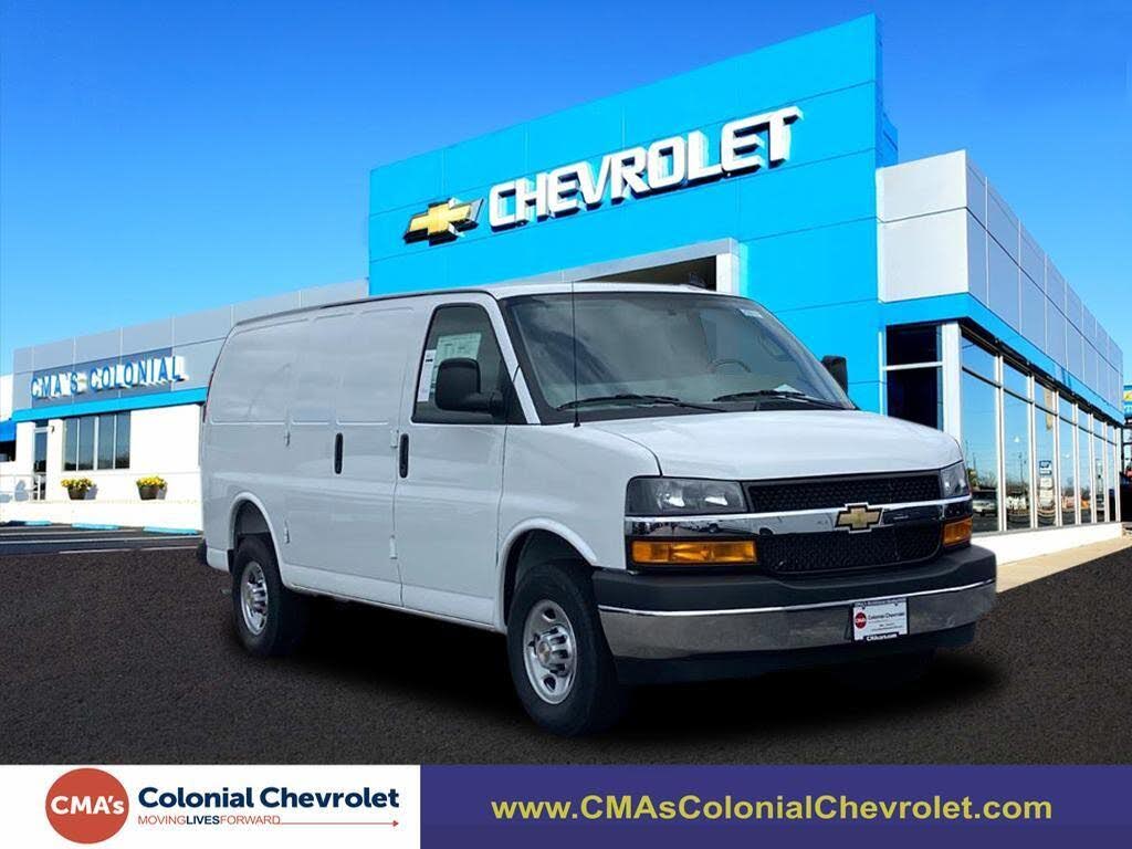 2025 Chevrolet Express Cargo 2500 RWD
