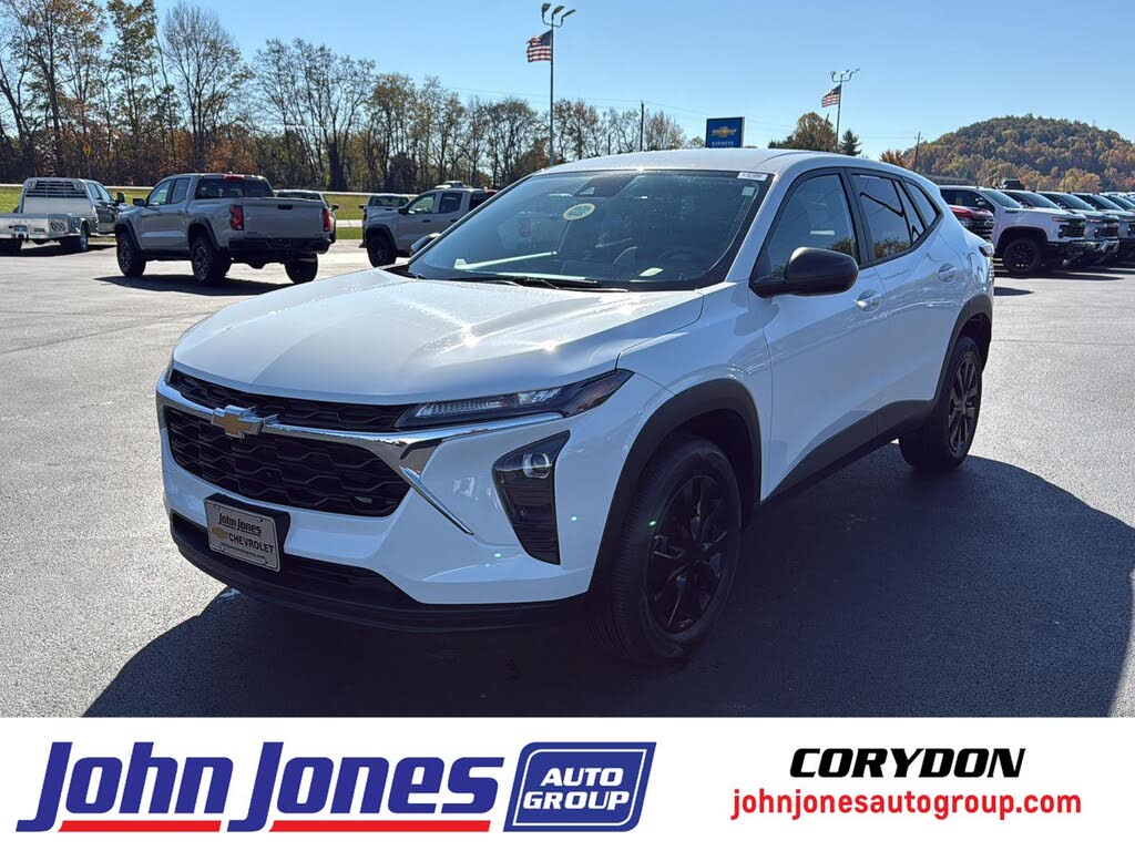 2025 Chevrolet Trax LS FWD