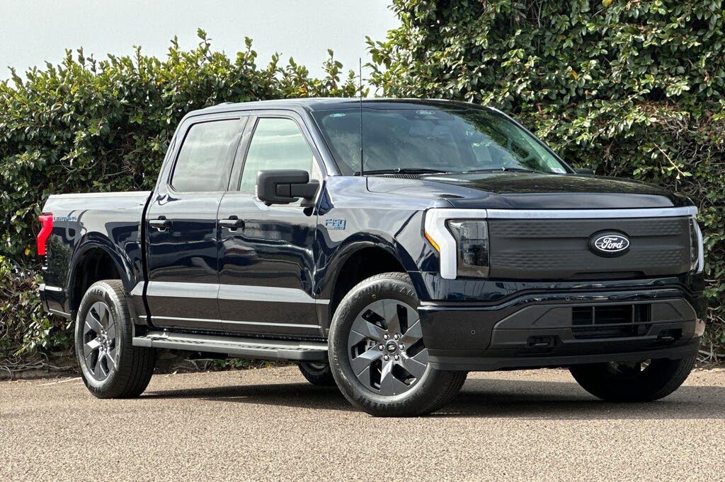 2025 Ford F-150 Lightning Flash SuperCrew AWD