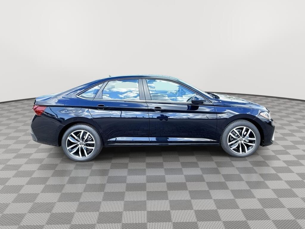 2025 Volkswagen Jetta SE FWD