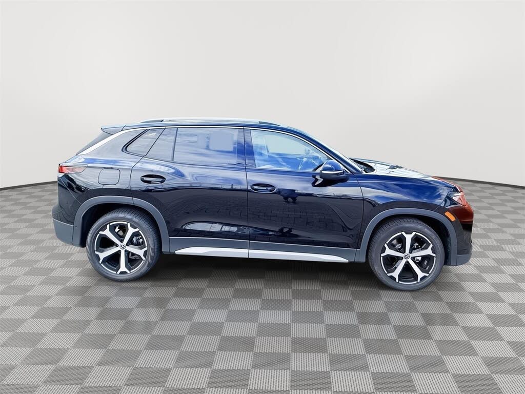 2025 Volkswagen Tiguan SE FWD