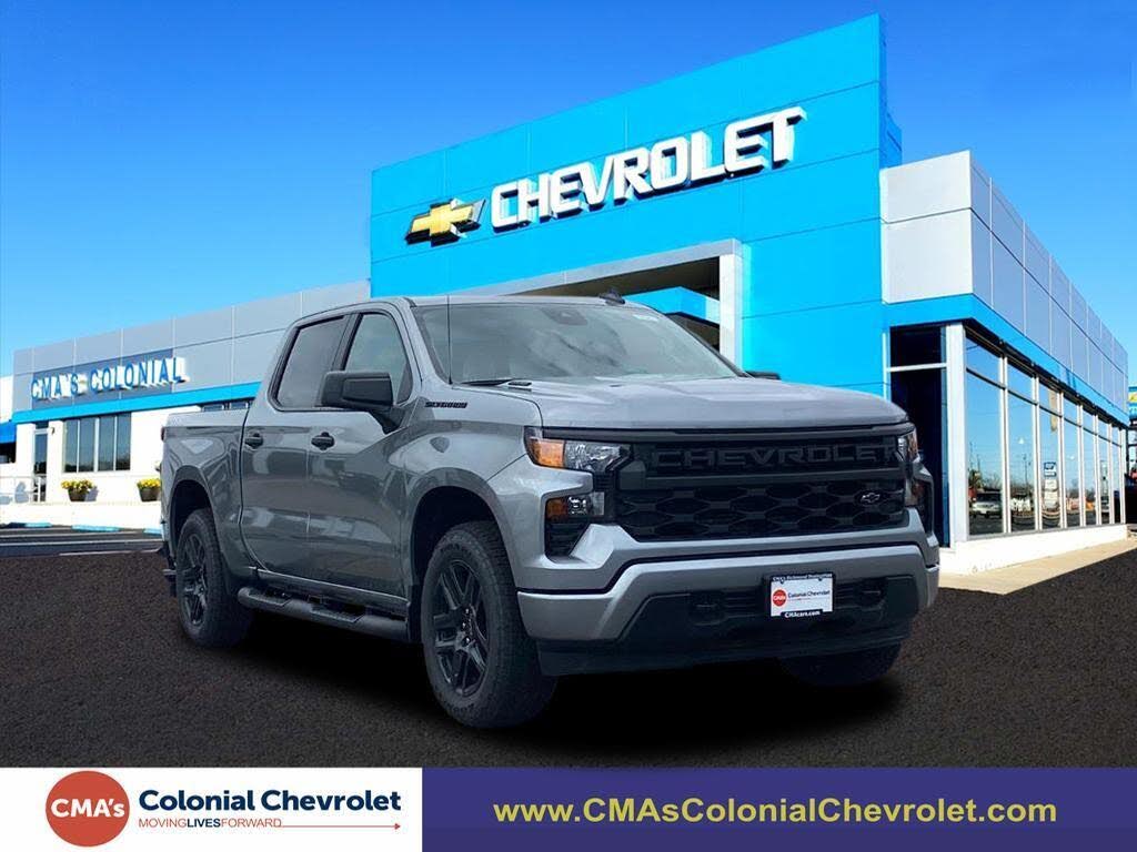 2026 Chevrolet Silverado 1500 Custom Crew Cab 4WD