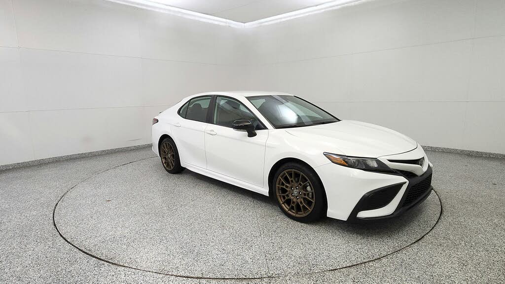 2023 Toyota Camry SE Nightshade FWD