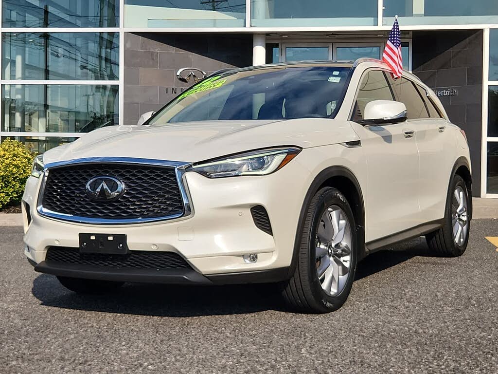 2022 INFINITI QX50 Essential AWD