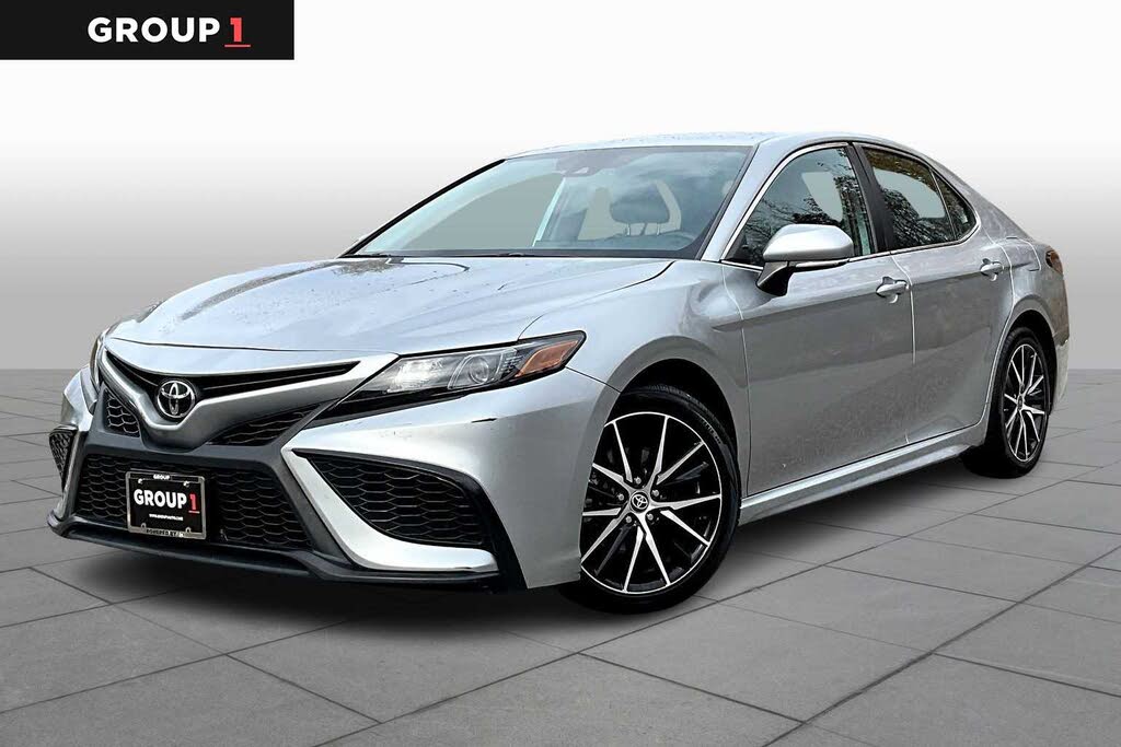 2023 Toyota Camry SE FWD