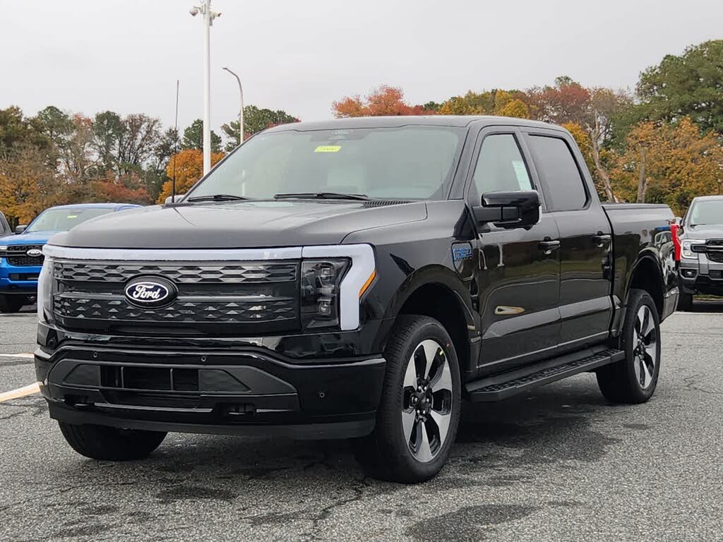 2025 Ford F-150 Lightning Platinum SuperCrew AWD