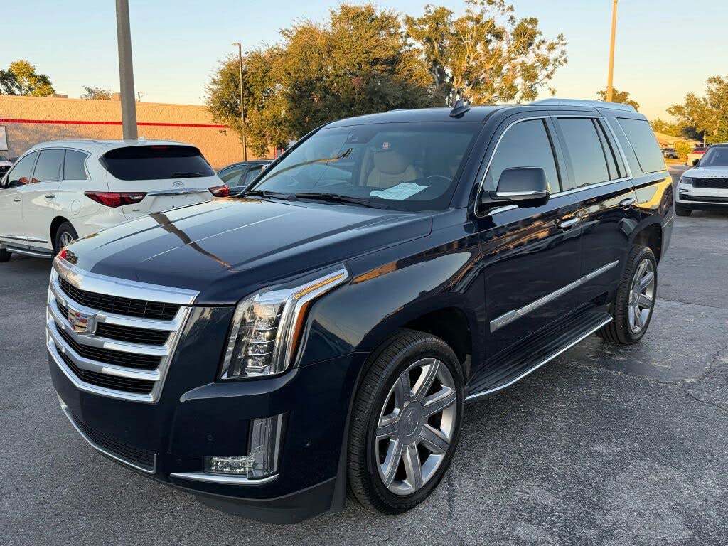 2019 Cadillac Escalade Luxury RWD