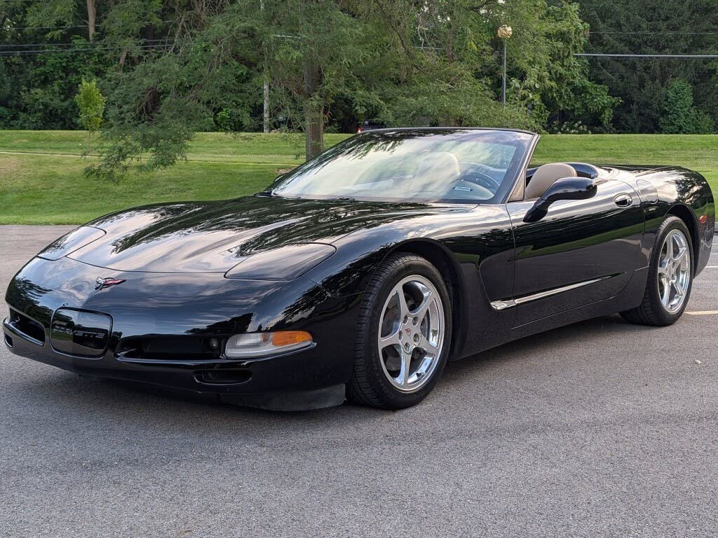 1999 Chevrolet Corvette Convertible RWD