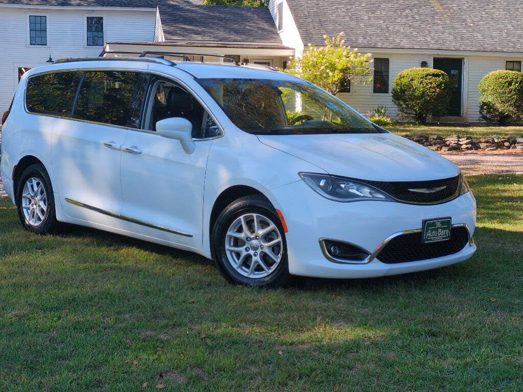 2020 Chrysler Pacifica Touring L FWD