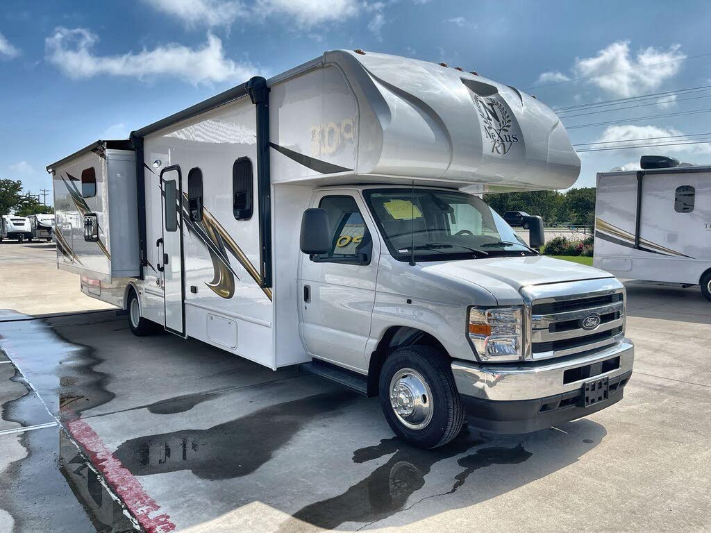 2026 Ford E-Series Chassis E-450 SD Cutaway 158 DRW RWD