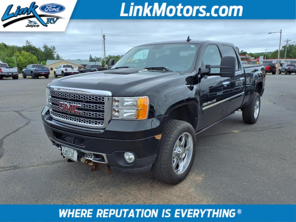 2013 GMC Sierra 2500HD Denali Crew Cab SB 4WD