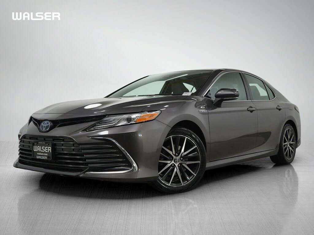 2021 Toyota Camry Hybrid XLE FWD