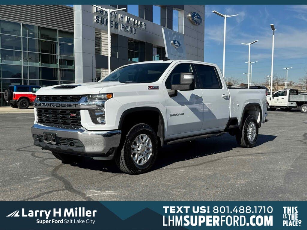 2023 Chevrolet Silverado 3500HD LT Crew Cab 4WD