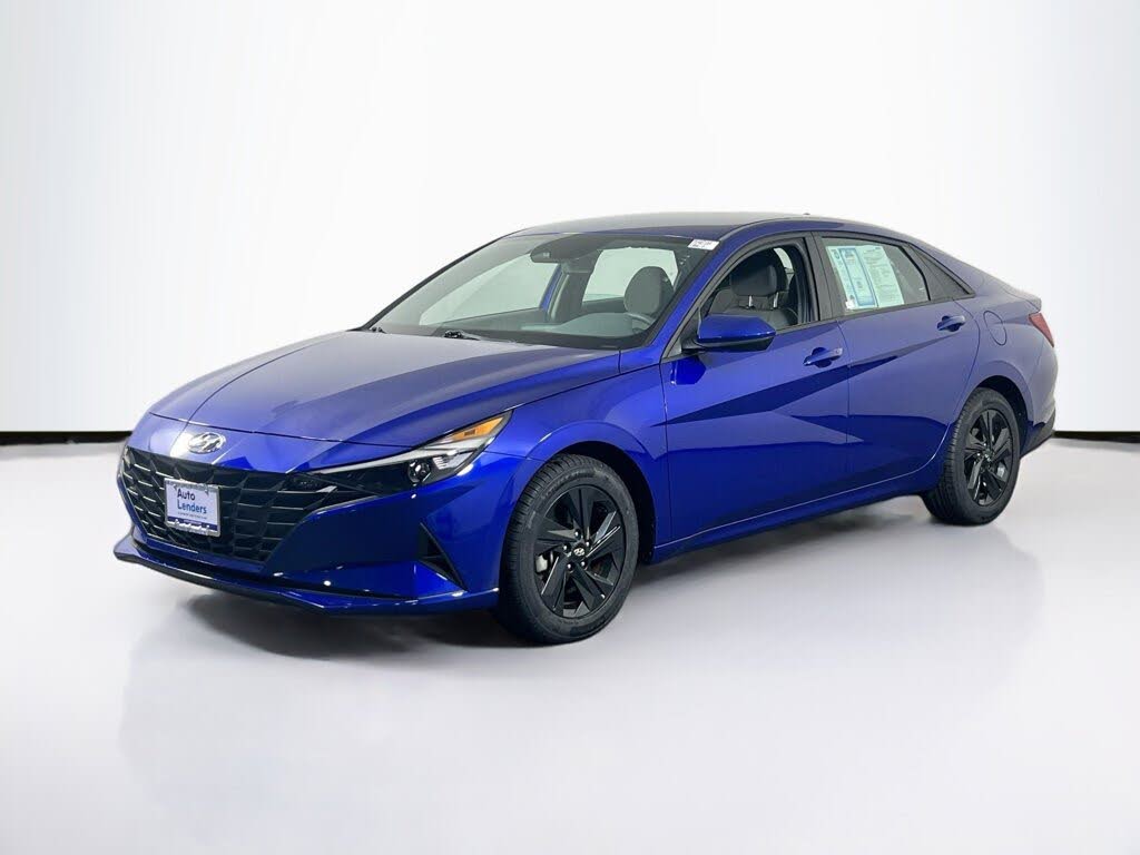 2023 Hyundai Elantra SEL FWD
