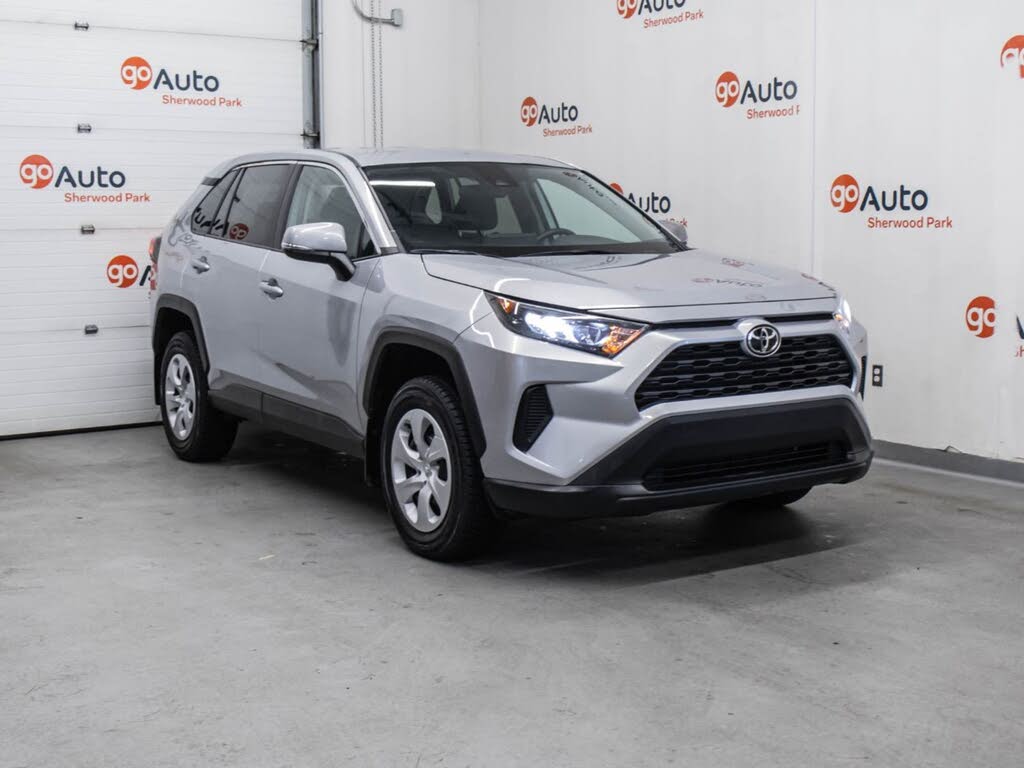Toyota RAV4 LE AWD 2024