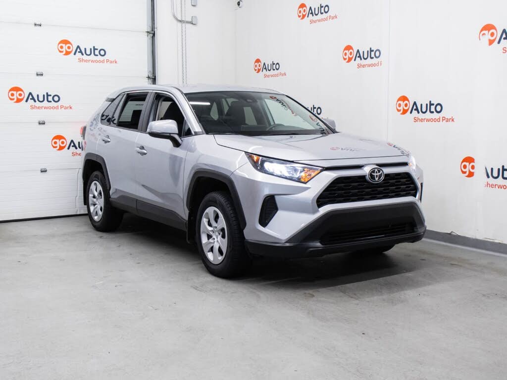 Toyota RAV4 LE AWD 2024