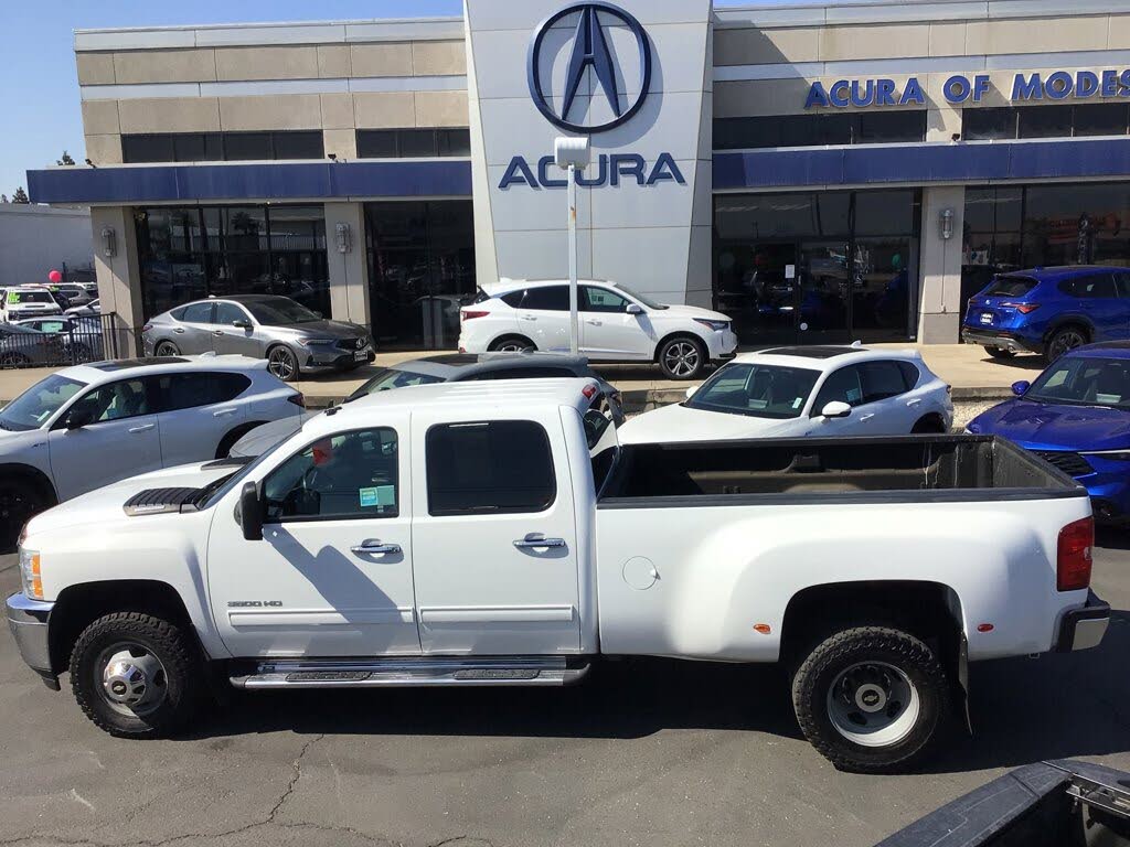 2013 Chevrolet Silverado 3500HD LTZ Crew Cab 4WD