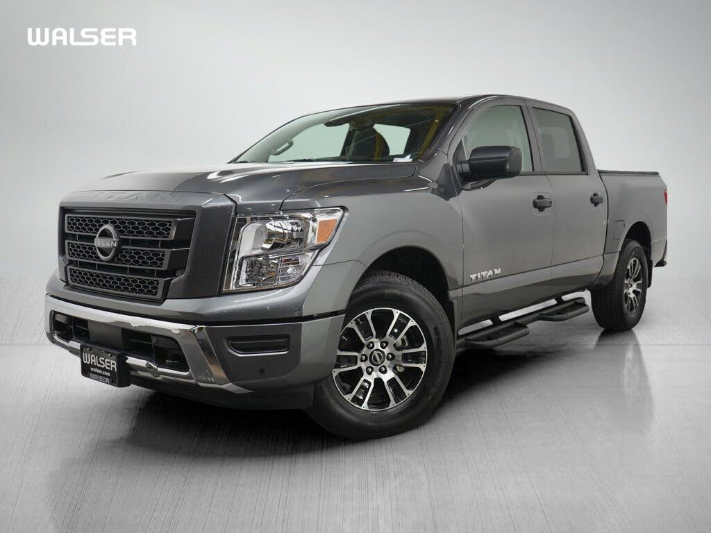 2024 Nissan Titan SV Crew Cab 4WD