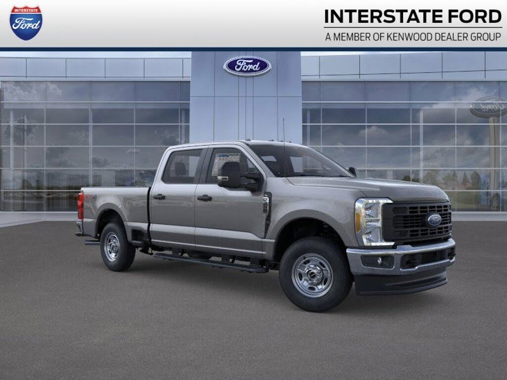 2025 Ford F-250 Super Duty XL Crew Cab 4WD