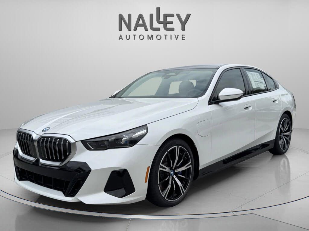 2025 BMW 5 Series 550e xDrive