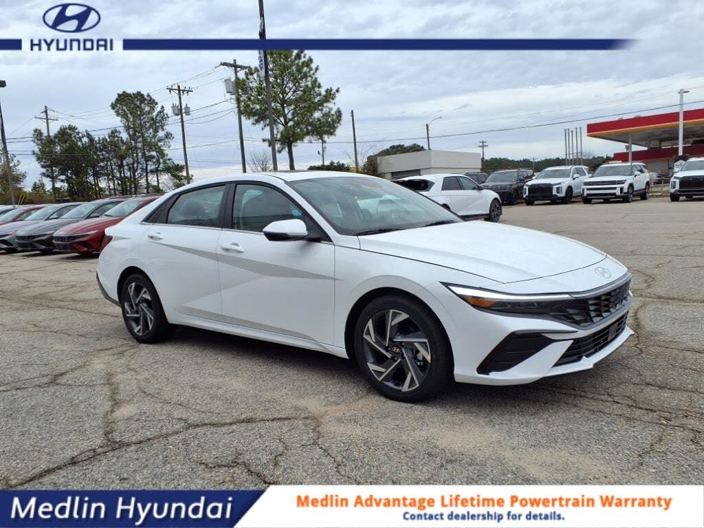 2025 Hyundai Elantra Limited FWD