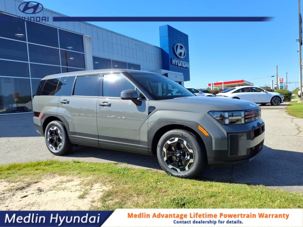 2025 Hyundai Santa Fe SE FWD