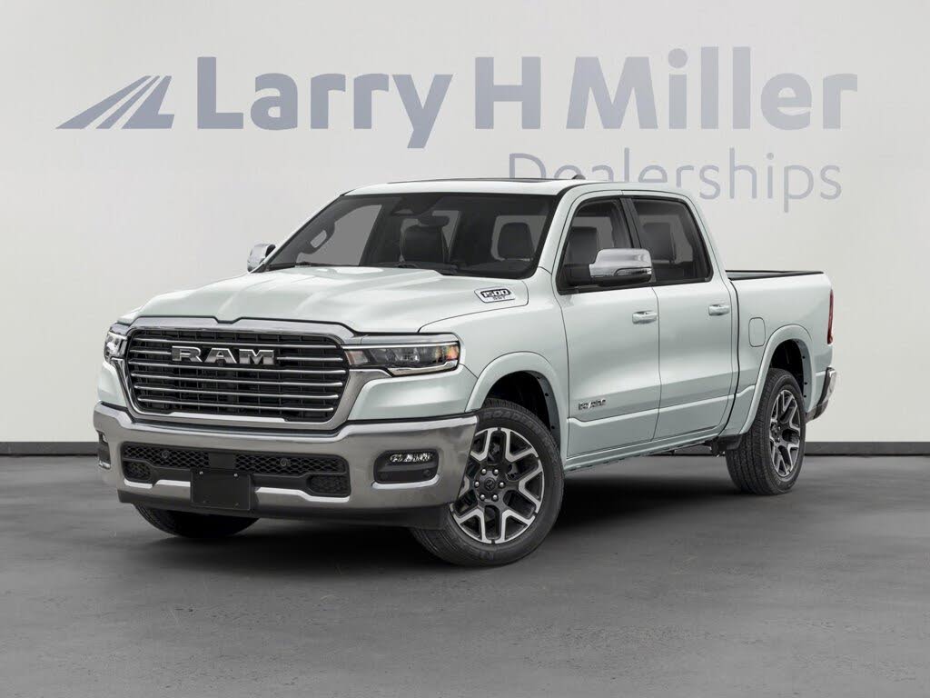 2026 RAM 1500 Laramie Crew Cab 4WD