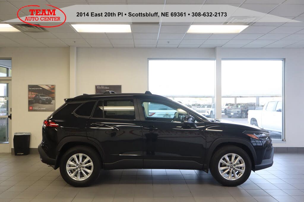 2026 Toyota Corolla Cross LE AWD