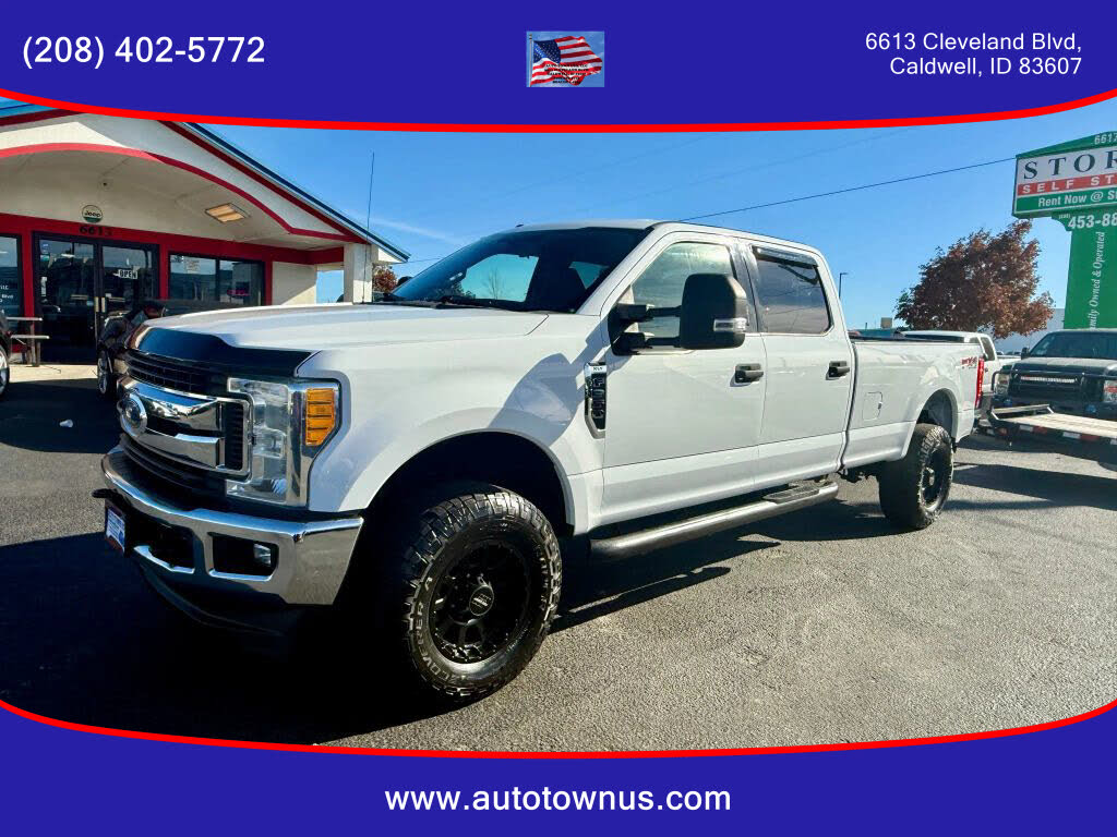 2017 Ford F-350 Super Duty XLT Crew Cab 4WD
