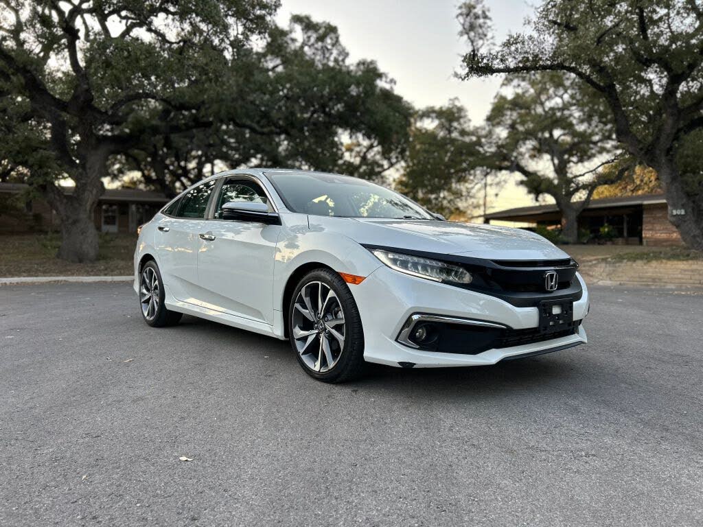 2019 Honda Civic Touring FWD