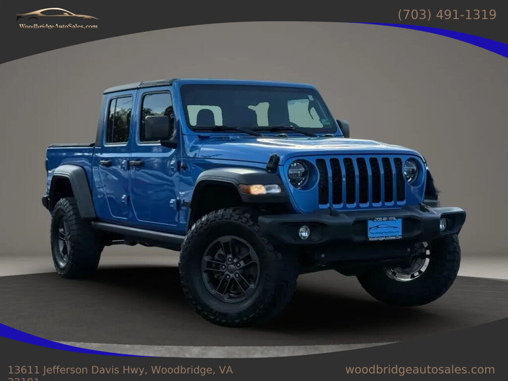 2020 Jeep Gladiator Sport S Crew Cab 4WD