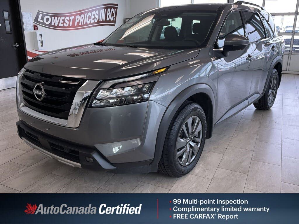 Nissan Pathfinder SV 4WD 2024