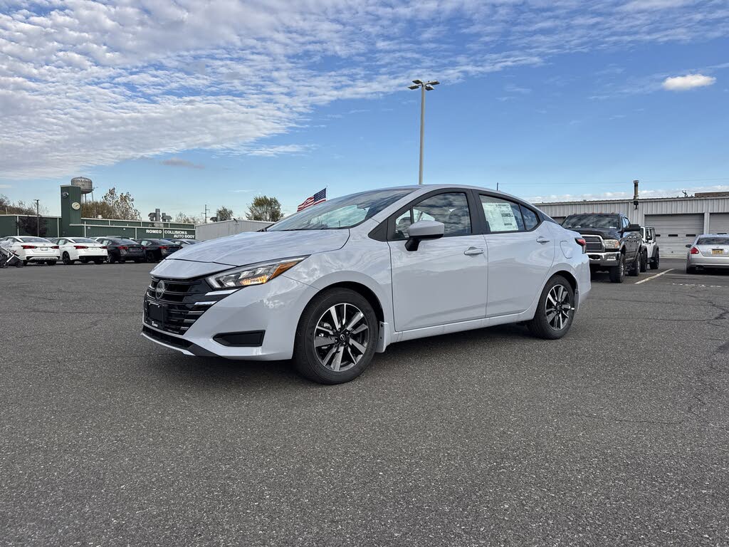 2025 Nissan Versa SV FWD