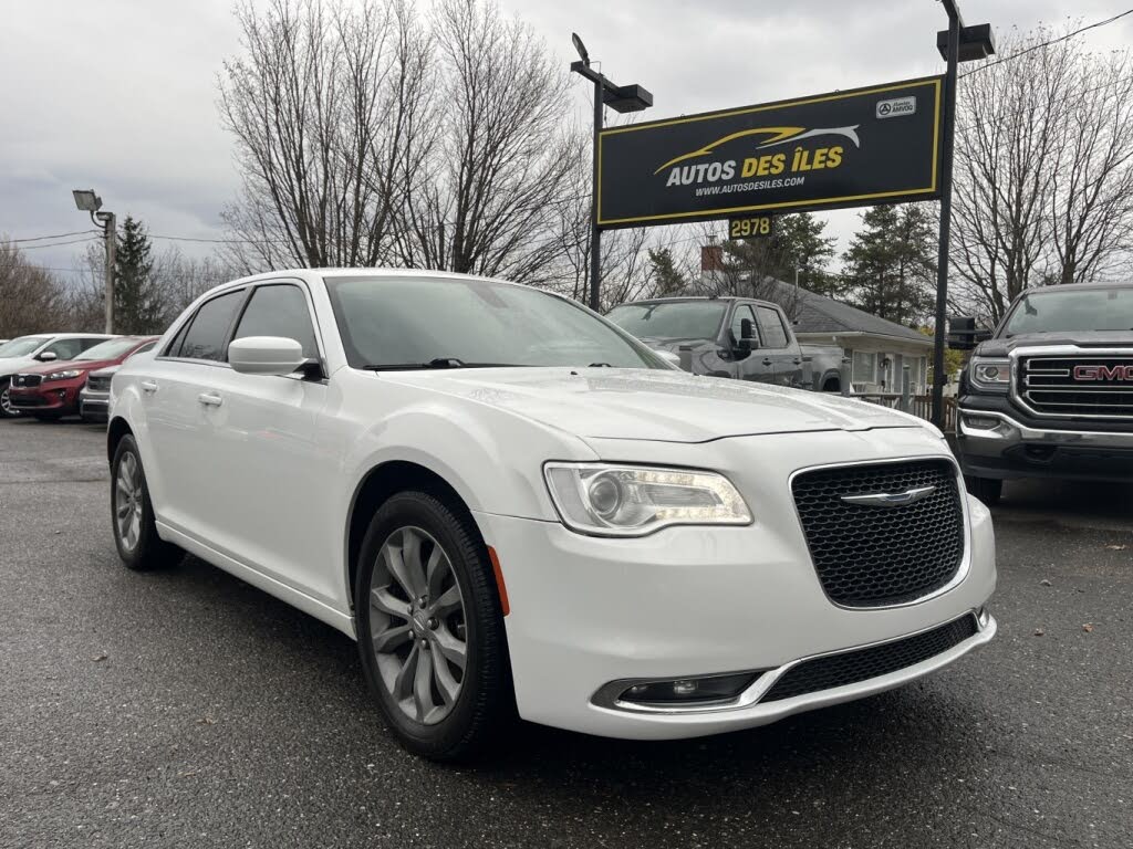 2017 Chrysler 300 Touring AWD