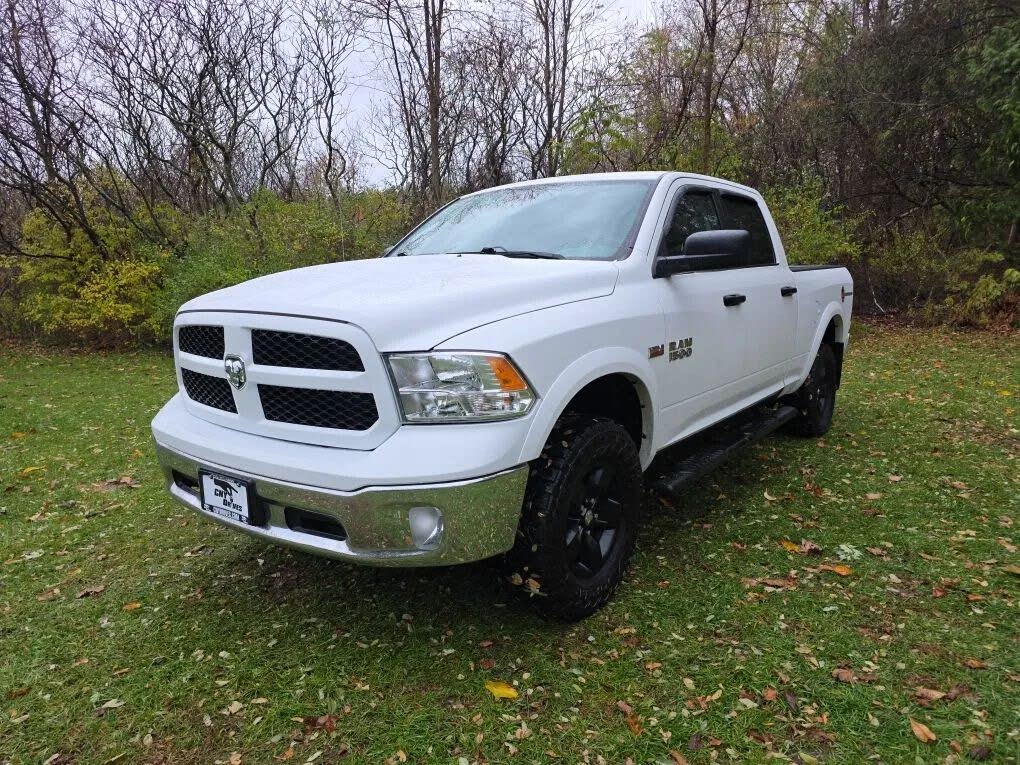 2017 RAM 1500 SLT Crew Cab 4WD