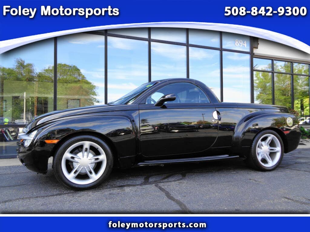 2005 Chevrolet SSR LS RWD
