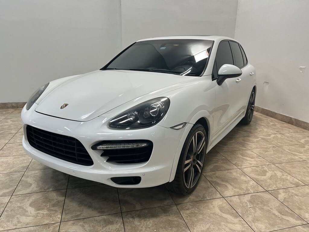 2014 Porsche Cayenne GTS AWD