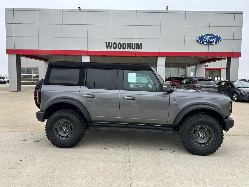 2024 Ford Bronco Outer Banks 4-Door 4WD
