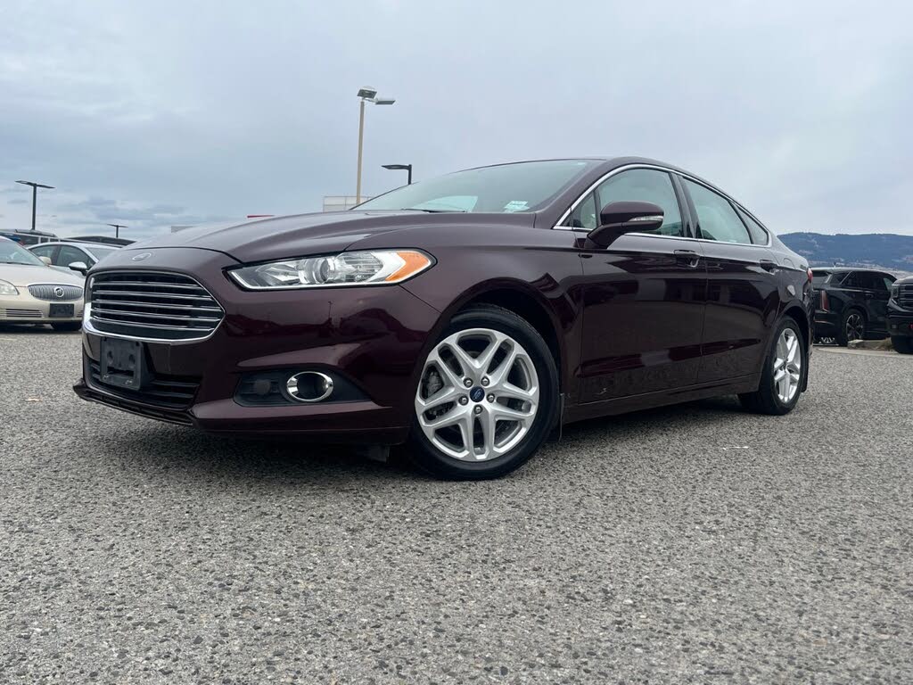 2013 Ford Fusion SE
